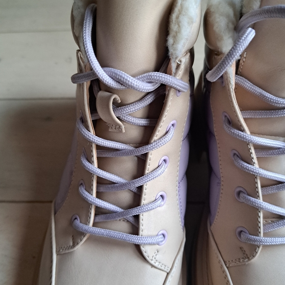 Friella Quilted Lace-Up Boot - New w/t box - Picture 8 of 11